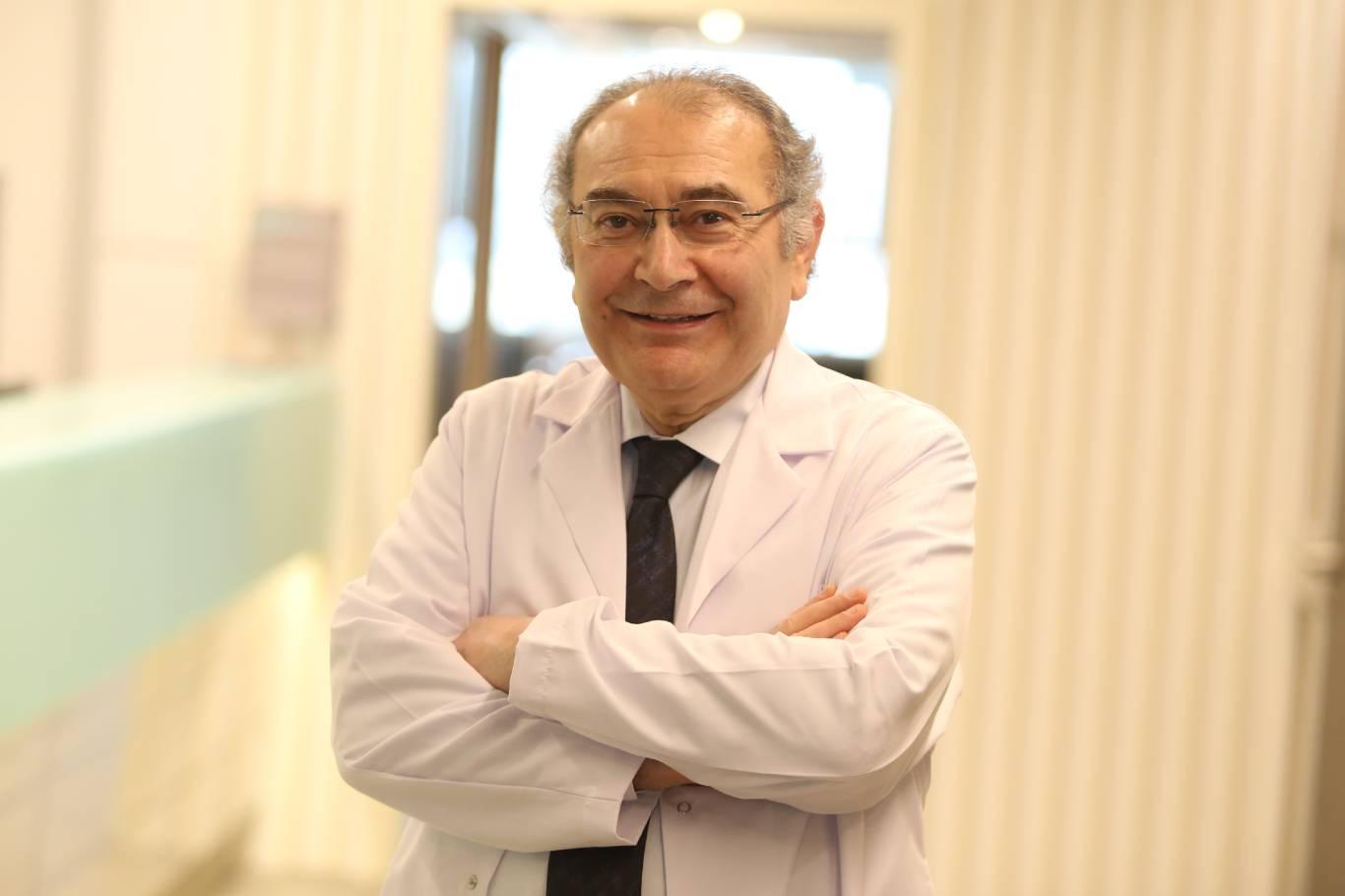 Prof. Dr. Nevzat Tarhan: "Sosyal mesafe olsun ama ruhsal mesafe olmasın"